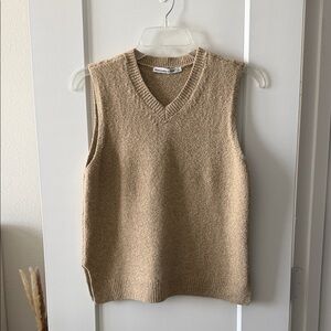 Abercrombie & Fitch V-Neck Sweater Top